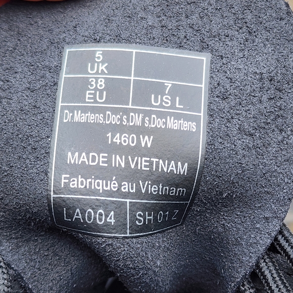 Size 7- Womens Dr. Martens 1460 8-Eye Boot Butterfly Yellow Boots Shoes New - Picture 13 of 13